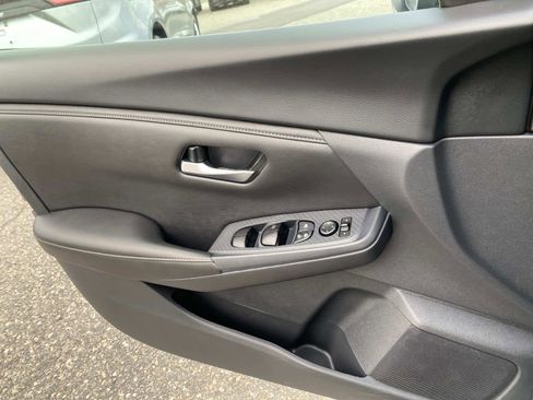 Used 2024 Nissan Sentra SV image 22