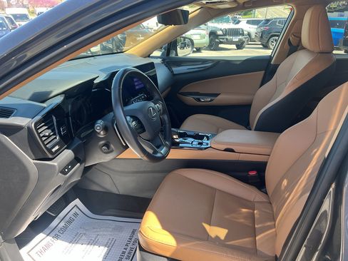 Used 2025 Lexus NX 350 AWD w/ Accessory Package (2T) image 7