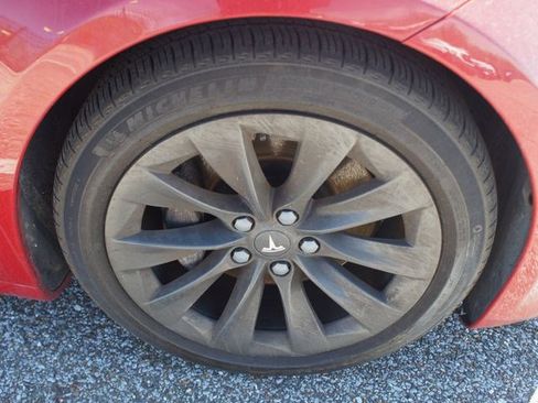 Used 2018 Tesla Model S 100D image 4