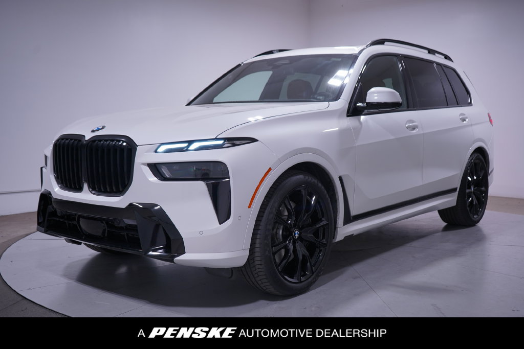 Used 2026 BMW X7 xDrive40i w/ M Sport Package AWD/4WD image 1