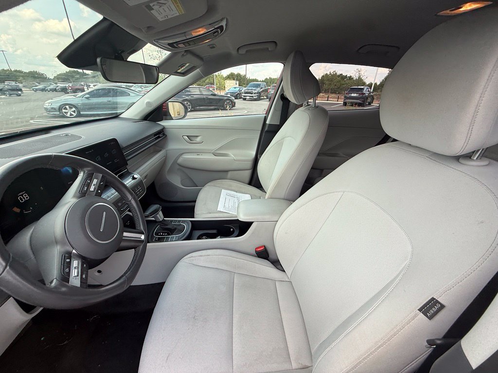 Certified 2025 Hyundai Kona SEL FWD image 10