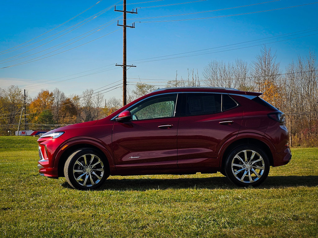 Used 2024 Buick Encore GX Avenir w/ Avenir Convenience Package FWD image 7