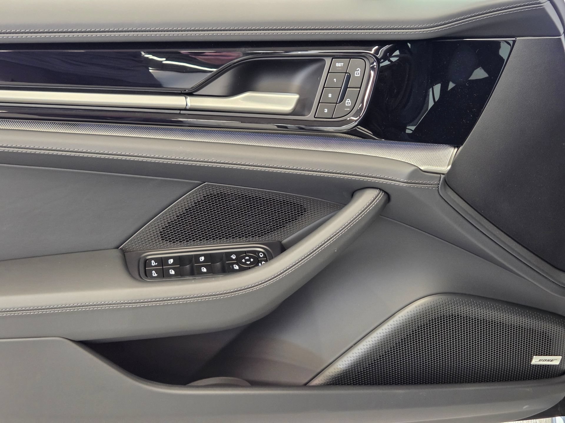 New 2026 Porsche Panamera 4 AWD/4WD image 14