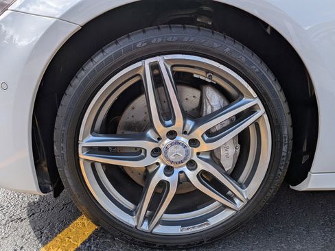 Used 2017 Mercedes-Benz E 300 4MATIC image 11