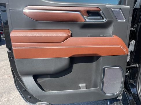 Used 2023 GMC Sierra 1500 Denali Ultimate image 17