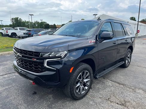 Certified 2023 Chevrolet Tahoe Z71 w/ Luxury Package AWD/4WD image 3