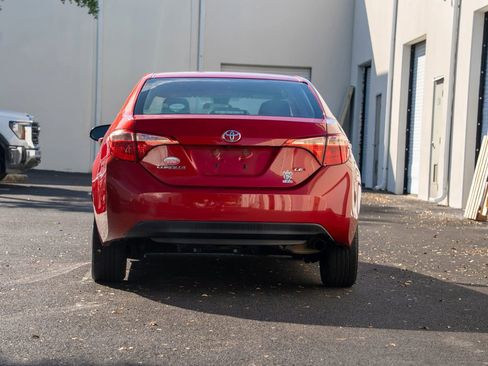 Used 2019 Toyota Corolla L image 8