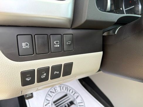 Used 2017 Toyota Highlander Limited Platinum AWD/4WD image 13