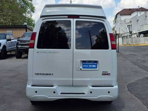 Used 2018 GMC Savana 2500 Extended w/ Enhanced Convenience Package image 6