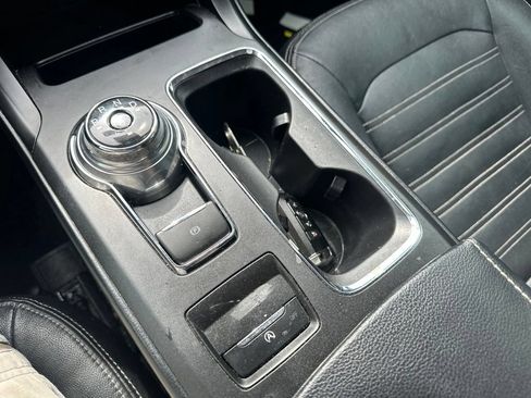 Used 2019 Ford Fusion SE w/ Equipment Group 151A FWD image 26