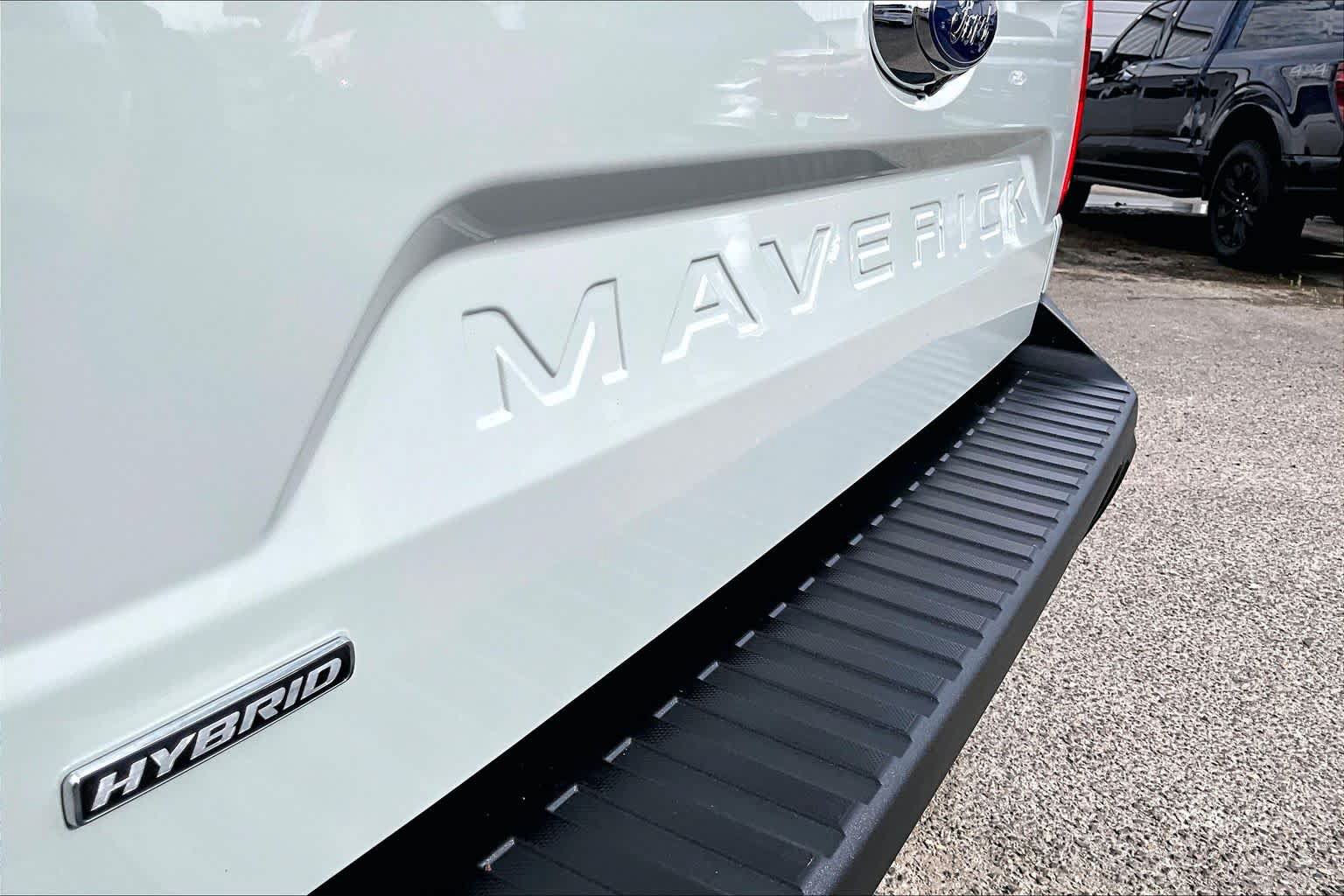Certified 2024 Ford Maverick XL FWD image 12