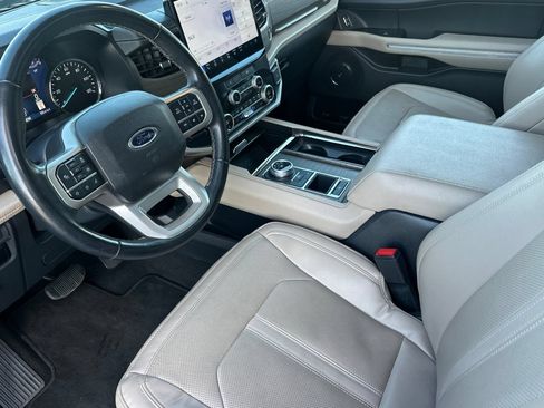 Used 2024 Ford Expedition Max Limited RWD image 10