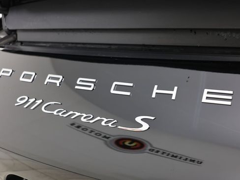 Used 2018 Porsche 911 Carrera S RWD image 16