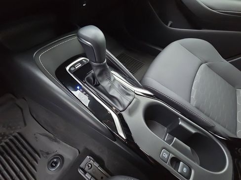 Used 2025 Toyota Corolla SE image 13