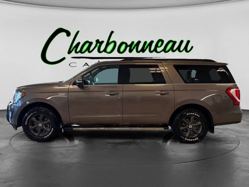 Used 2018 Ford Expedition Max XLT w/ Equipment Group 202A AWD/4WD image 2