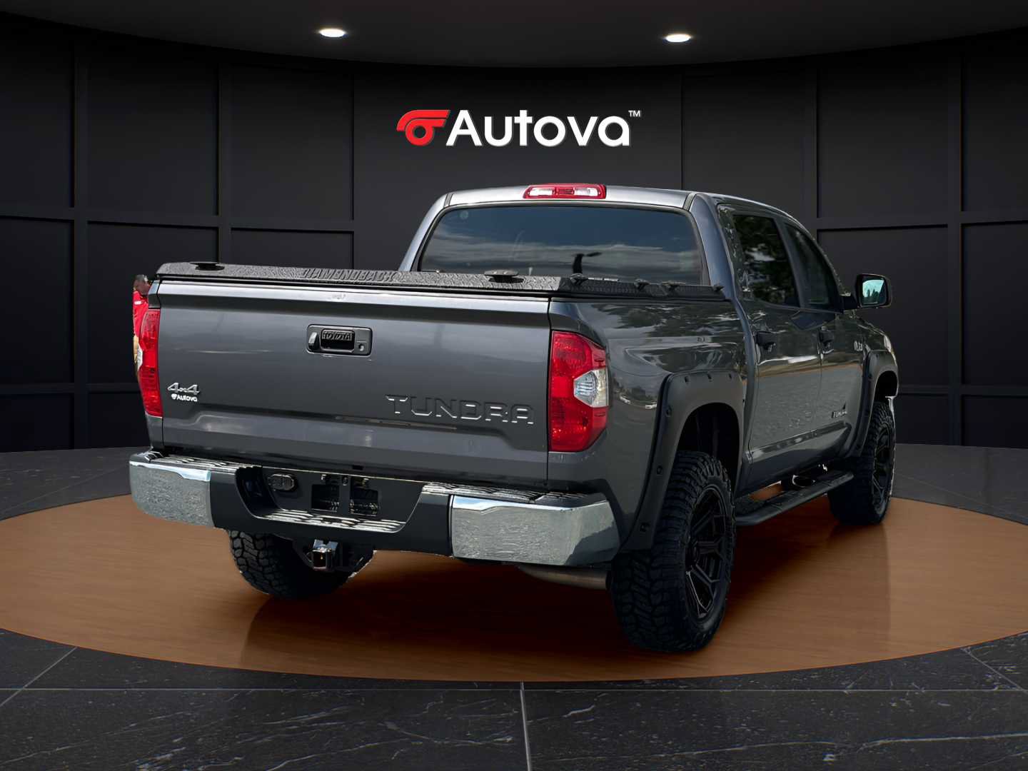 Used 2018 Toyota Tundra SR5 w/ SR5 Upgrade Package AWD/4WD image 5