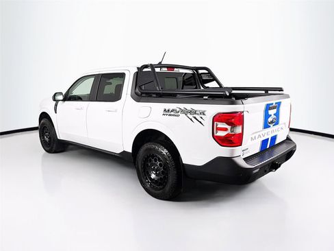 Used 2024 Ford Maverick Lariat image 5