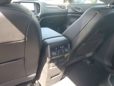 Used 2023 GMC Acadia Denali w/ Denali Ultimate Package AWD/4WD image 14