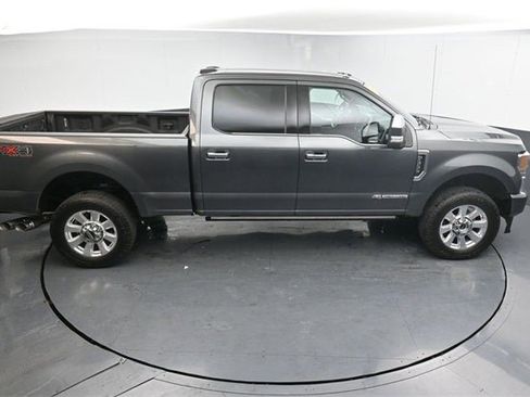Used 2020 Ford F350 Platinum w/ FX4 Off-Road Package image 28
