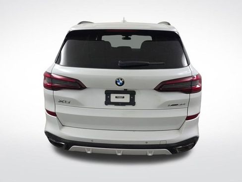 Used 2023 BMW X5 xDrive40i w/ M Sport Package image 16