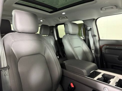 Certified 2025 Land Rover Defender 130 S AWD/4WD image 31