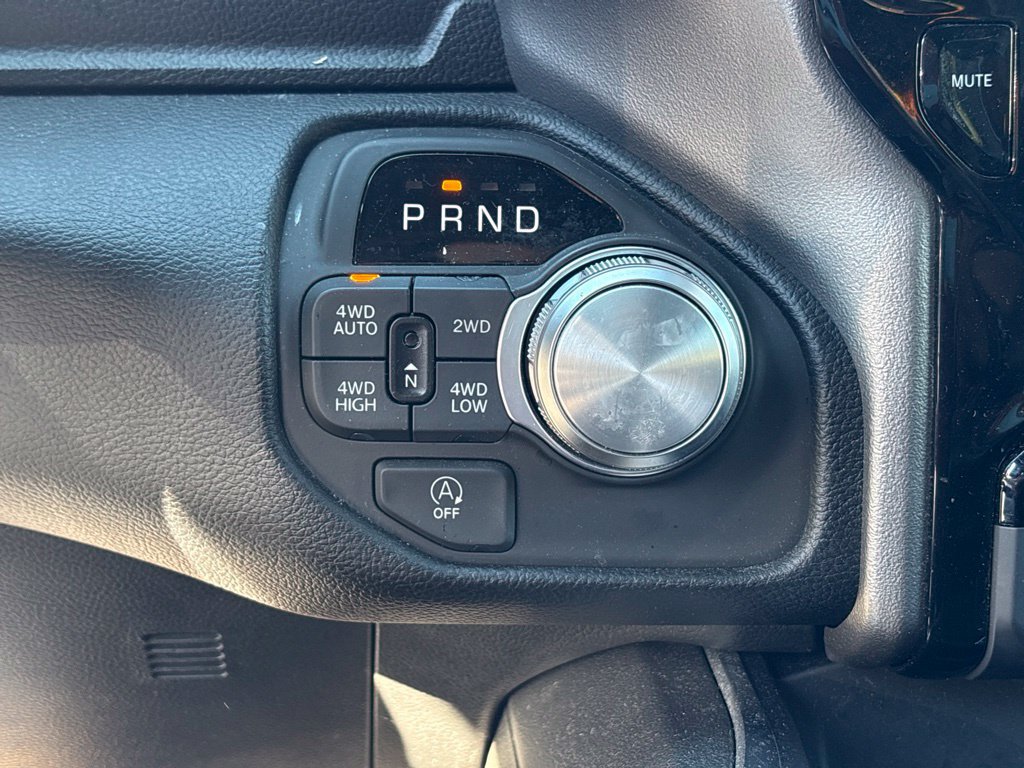 Used 2026 RAM 1500 Laramie AWD/4WD image 28