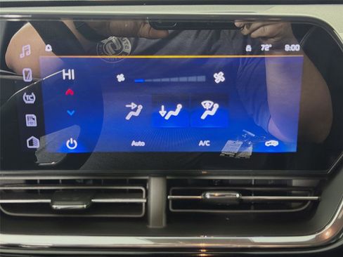 Used 2025 Chevrolet Trax RS w/ Driver Confidence Package image 16