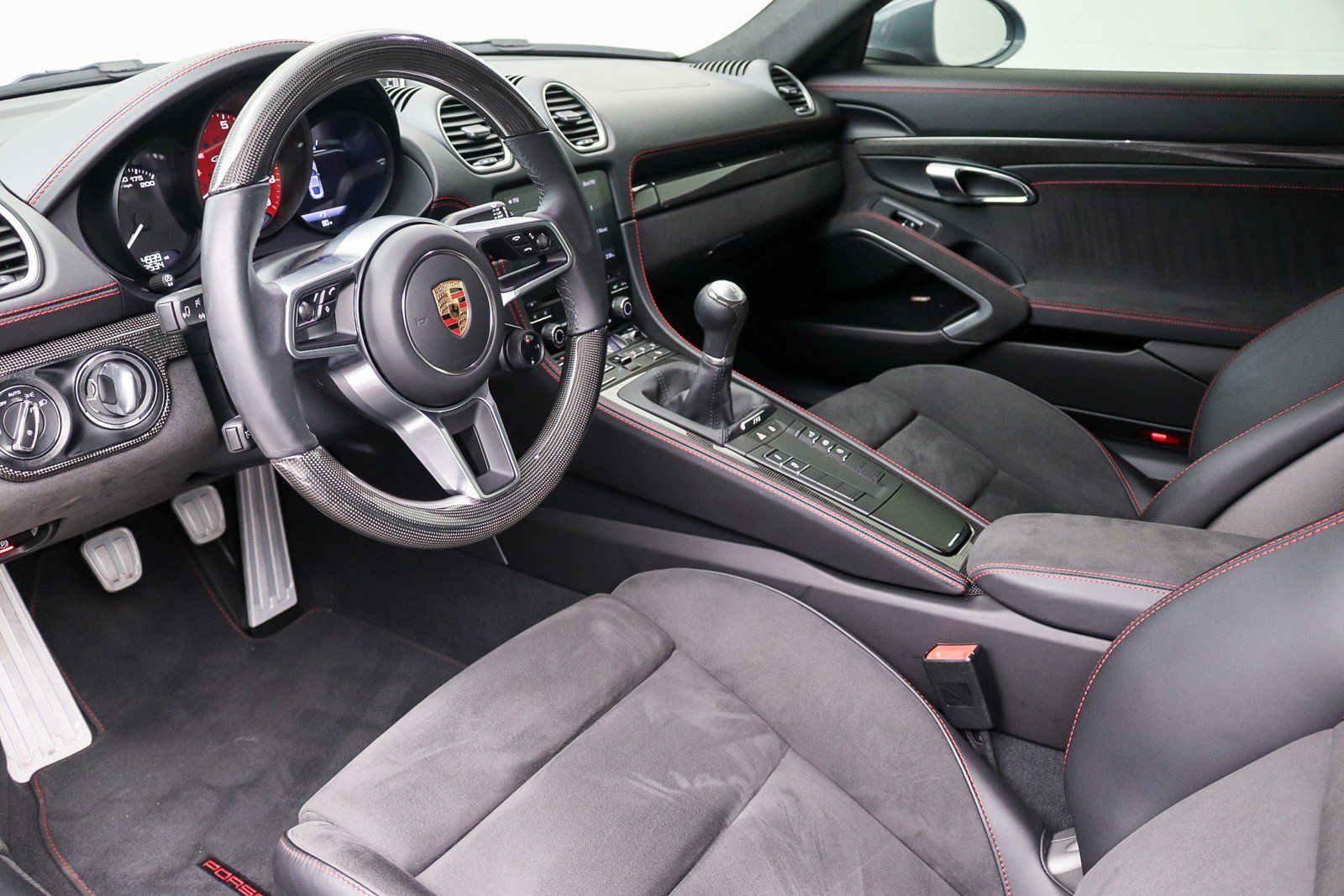 Used 2024 Porsche 718 Cayman GTS RWD image 22