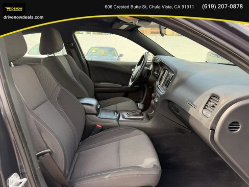 Used 2019 Dodge Charger SXT w/ Plus Group image 12
