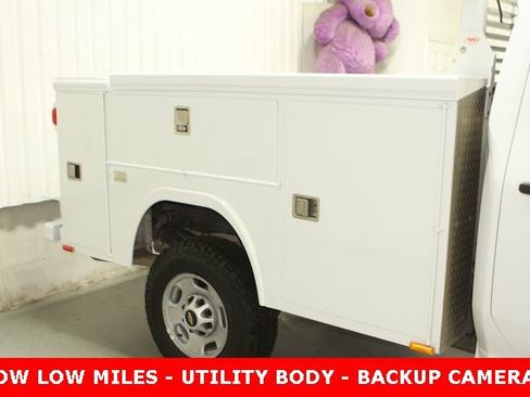 Used 2020 Chevrolet Silverado 2500 W/T w/ WT Convenience Package image 4