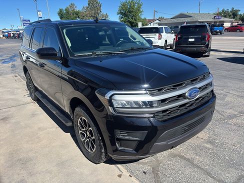 Used 2024 Ford Expedition XLT AWD/4WD image 4