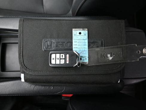 Used 2017 Honda Civic EX-L image 20