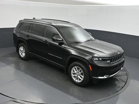 New 2025 Jeep Grand Cherokee L Laredo RWD image 31