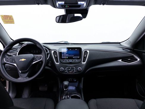 Used 2024 Chevrolet Malibu LS FWD image 17