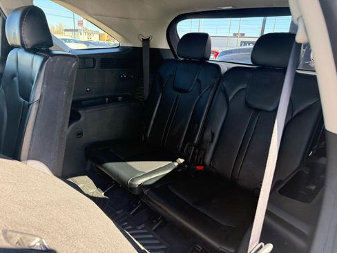 Used 2021 Kia Sorento S image 18