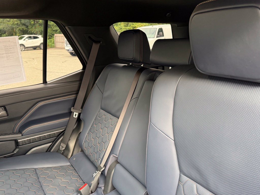 Used 2026 Toyota 4Runner Platinum AWD/4WD image 12