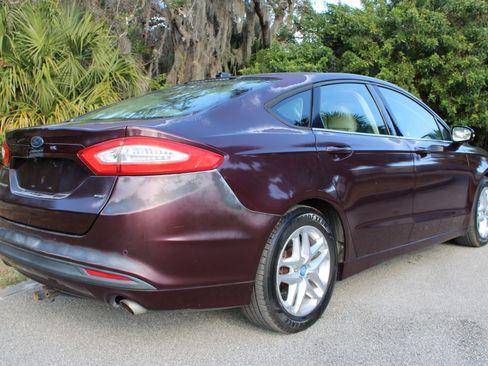 Used 2013 Ford Fusion SE image 14