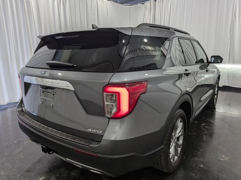 Used 2023 Ford Explorer XLT w/ Equipment Group 202A image 7
