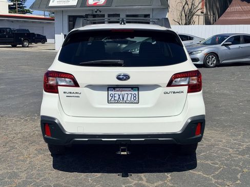 Used 2018 Subaru Outback 2.5i Limited AWD/4WD image 5