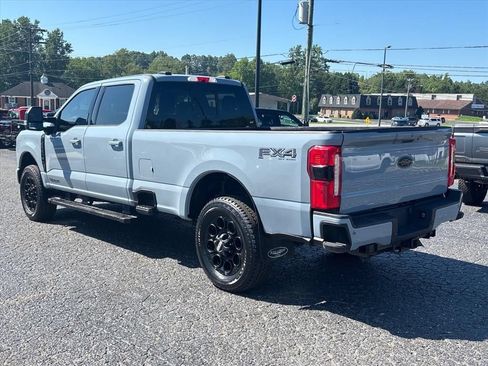 Used 2024 Ford F250 Lariat w/ Black Appearance Package AWD/4WD image 5