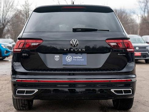 Certified 2024 Volkswagen Tiguan SEL R-Line AWD/4WD image 5