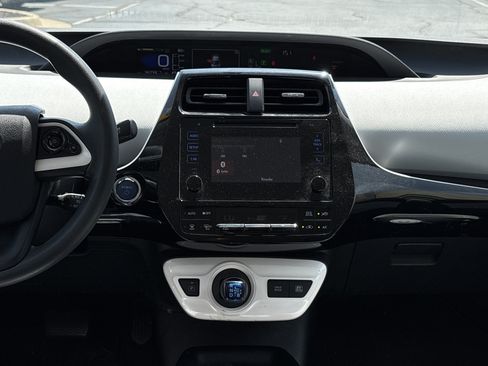 Used 2016 Toyota Prius Two FWD image 28