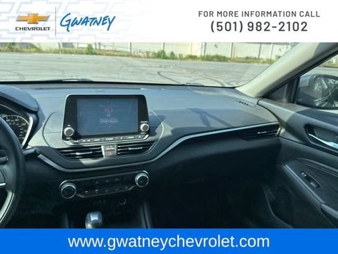 Used 2020 Nissan Altima 2.5 S FWD image 23