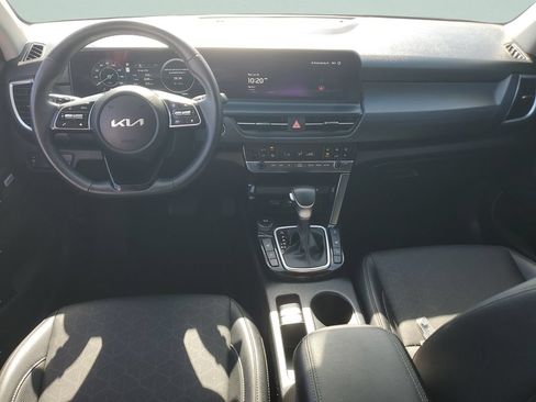 Used 2024 Kia Seltos SX AWD/4WD image 12