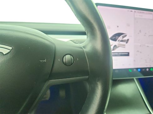 Used 2018 Tesla Model 3 Long Range image 32