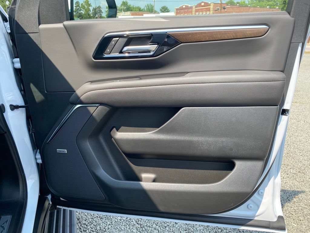 New 2026 Chevrolet Tahoe High Country AWD/4WD image 23