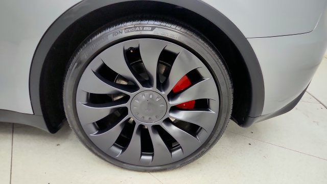 Used 2024 Tesla Model Y Performance AWD/4WD image 78