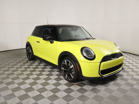 Certified 2025 MINI Cooper S image 3