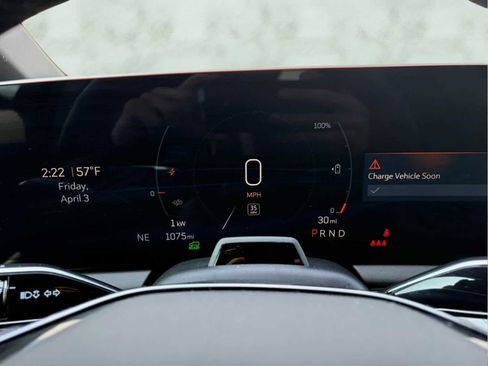 Certified 2025 Cadillac Optiq Luxury 2 AWD/4WD image 14