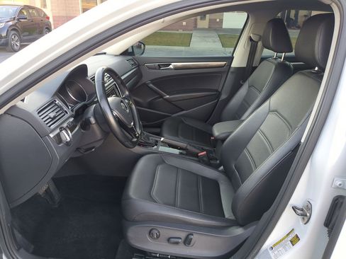 Used 2017 Volkswagen Passat 1.8T SE image 17